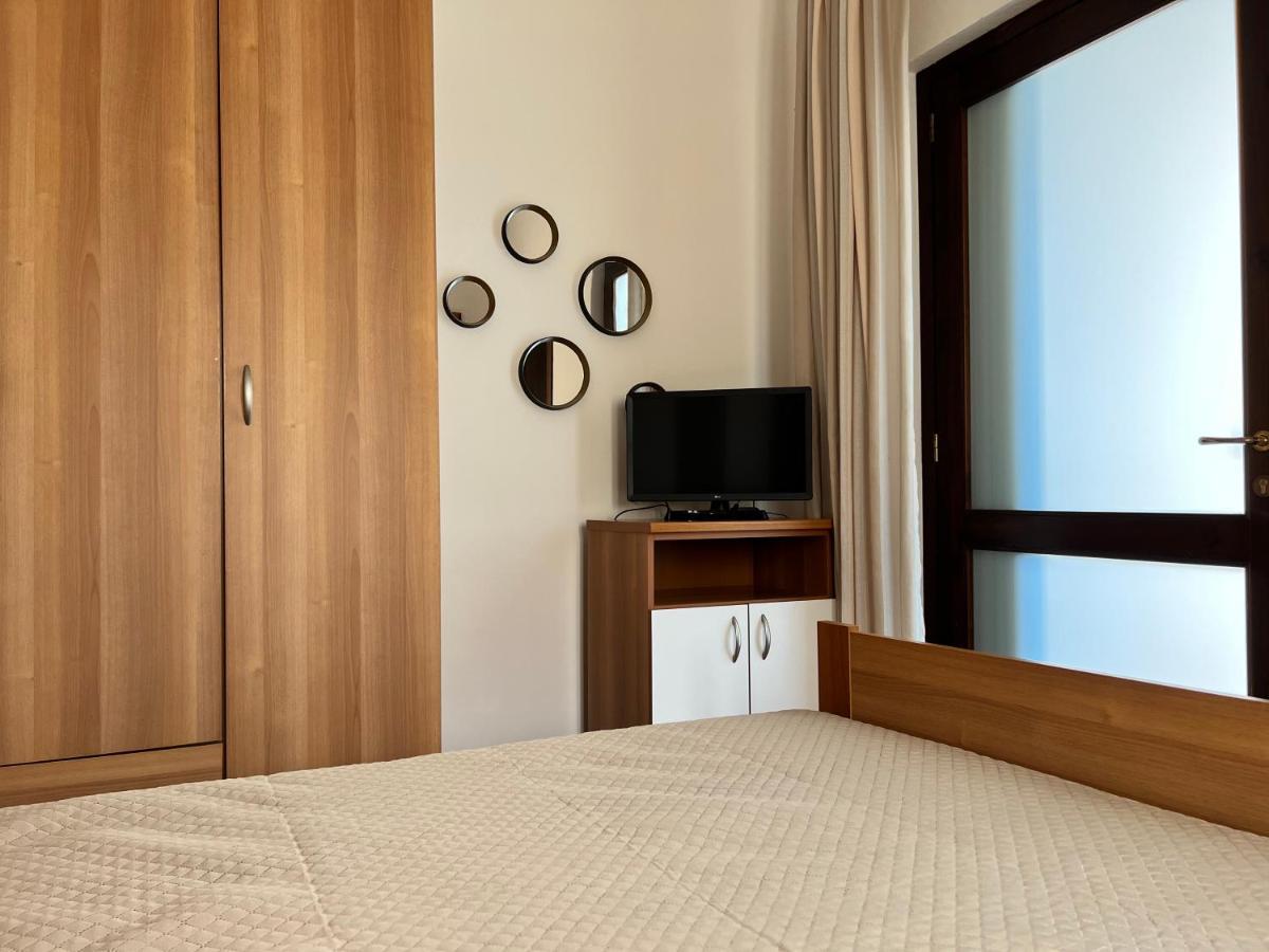 Country House Western Club Sant'Omero Экстерьер фото