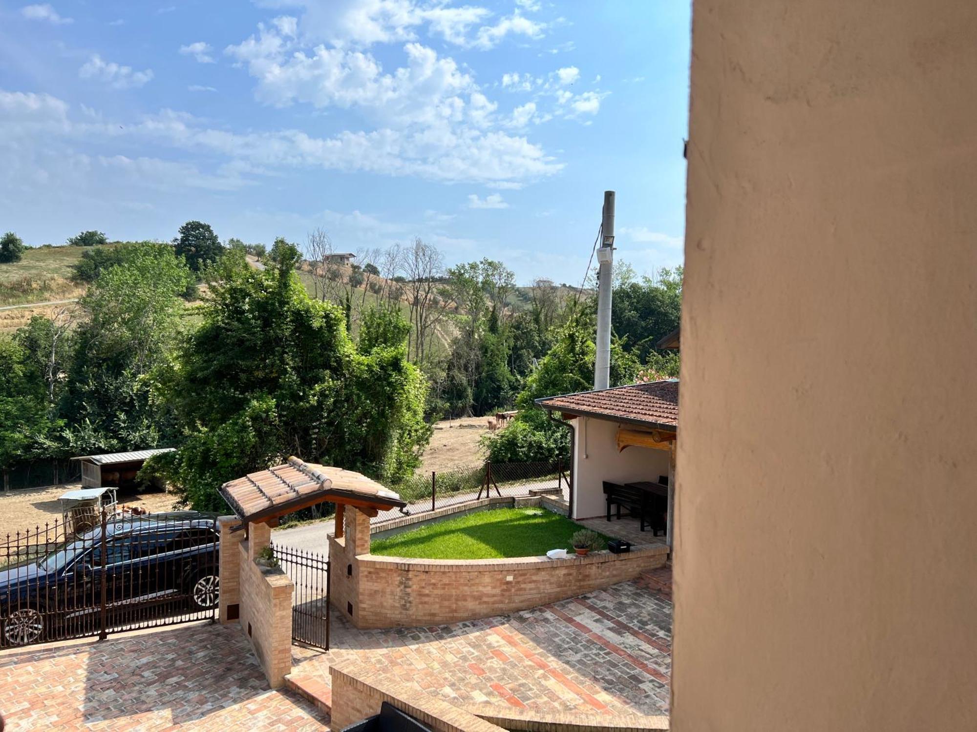 Country House Western Club Sant'Omero Экстерьер фото